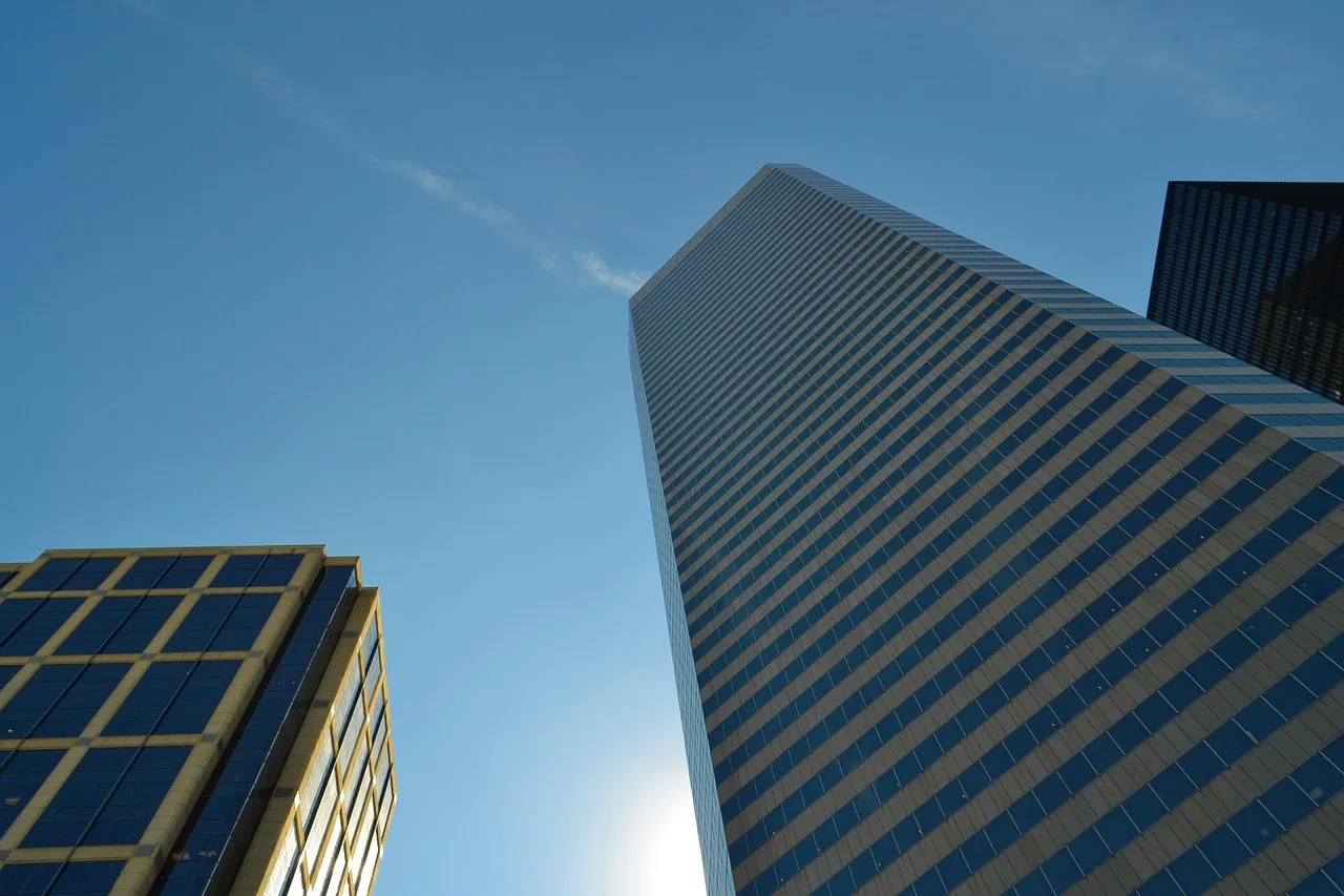 Fort Lauderdale commercial real estate skyline