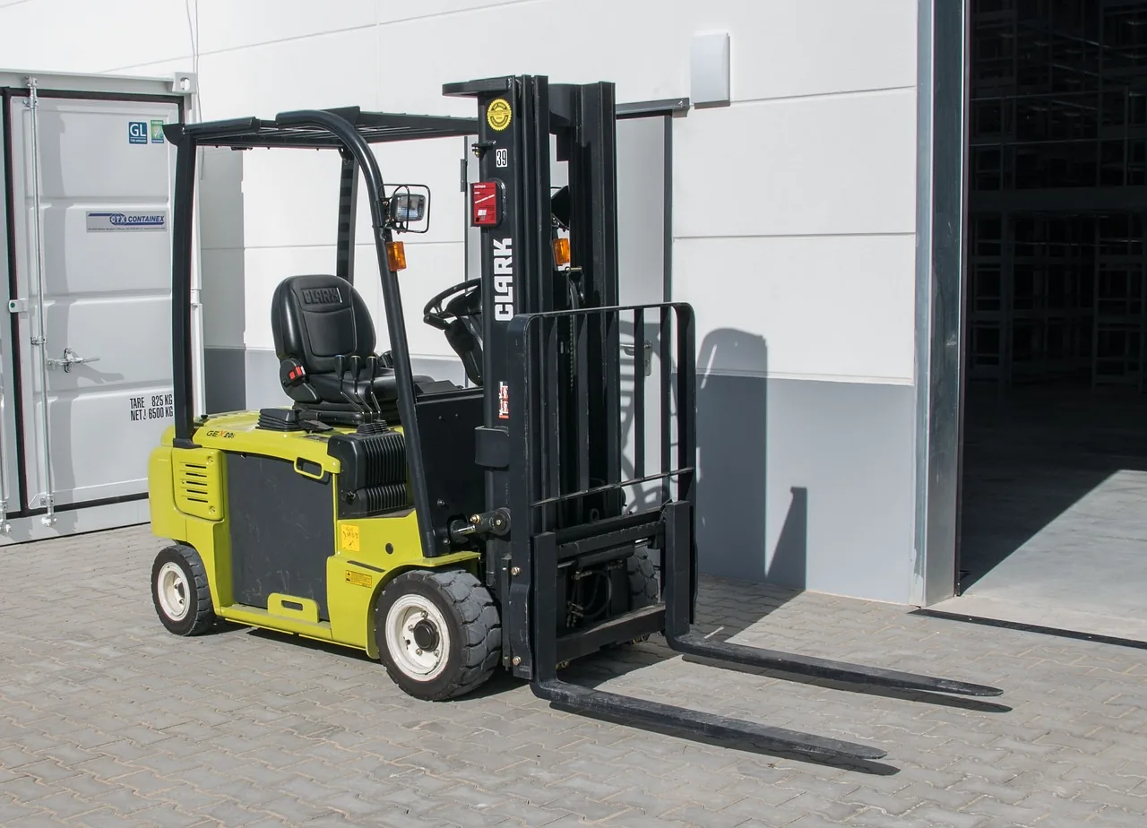 Lakeland Florida I-4 corridor warehouse forklift logistics